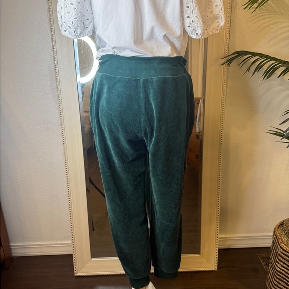 Tommy Hilfiger Sport sweatpants in a Rich Green Color - Picture 3 of 8